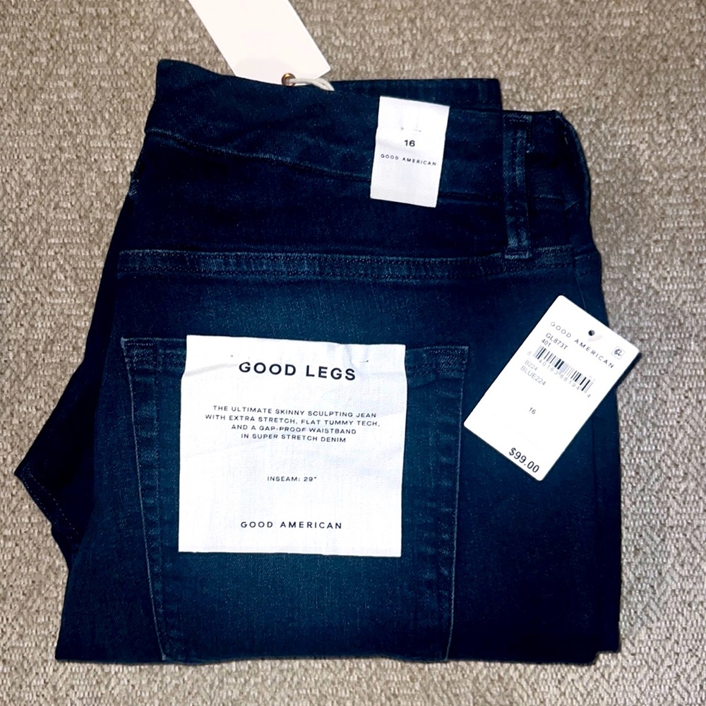 Good Legs are the body-hugging, booty shaping jean. High rise, Skinny fit.